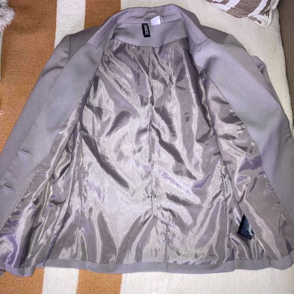H&M Blazer - Picture 5 of 6